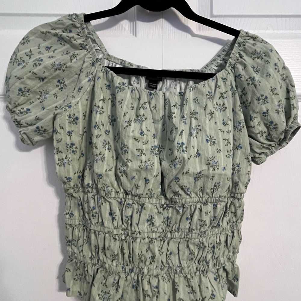 Art Class Sage Floral Puff Sleeve Blouse